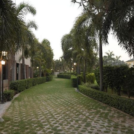 Kamal Resorts - The Luxury Of Being Yourself Ludhiana Extérieur photo