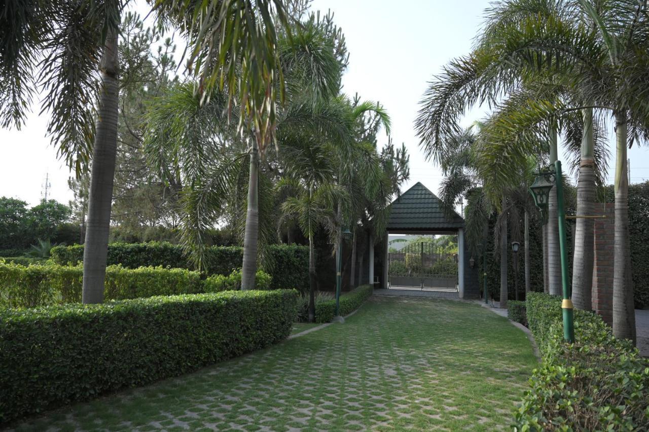 Kamal Resorts - The Luxury Of Being Yourself Ludhiana Extérieur photo